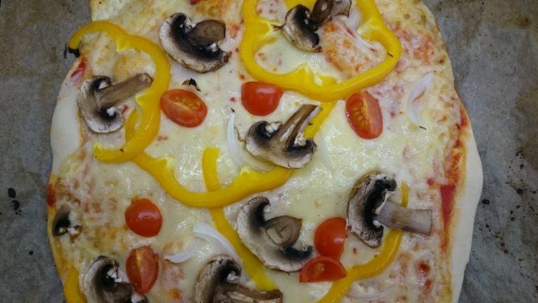 Read more about the article Najlepszy przepis na ciasto do pizzy – domowa pizza
